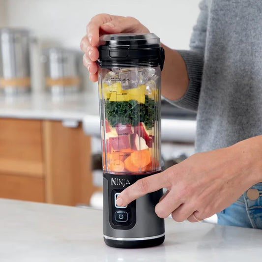Ninja Blast 16oz: Licuadora Portátil de Alto Rendimiento y Estilo